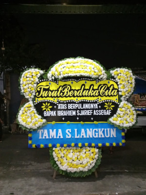 Papan Bunga Duka di Jombang Wetan